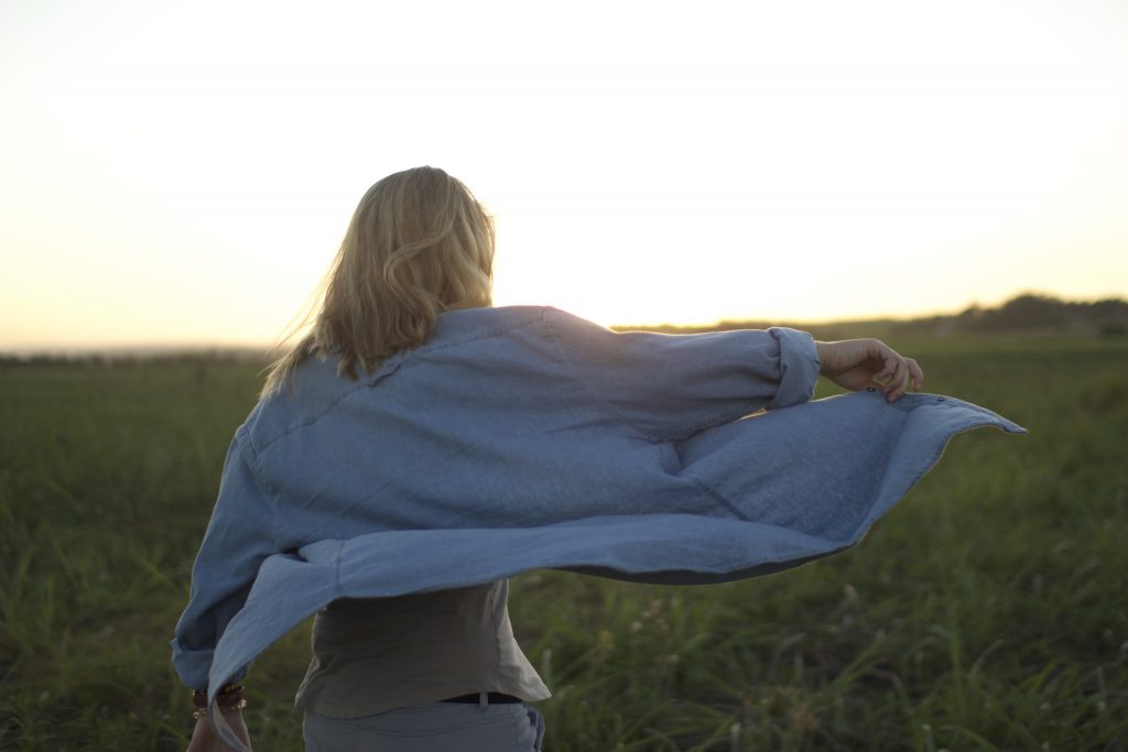 woman-back-wind